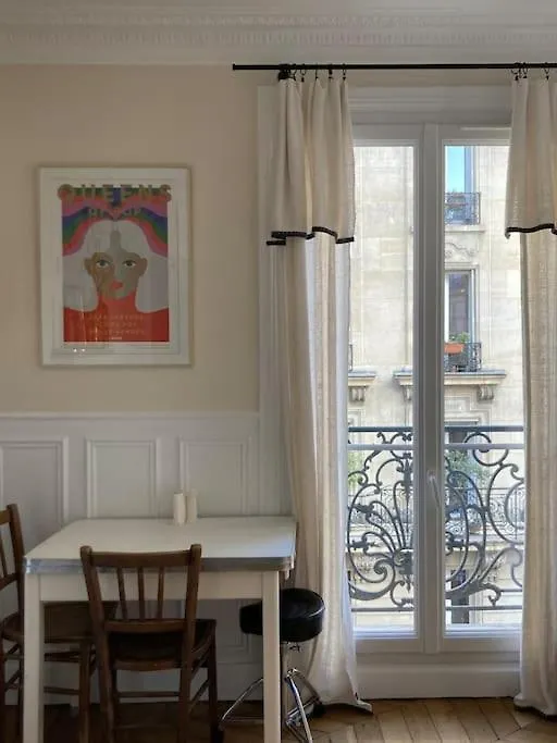 Cosy Apartment In Montmartre 2-3 People - Hausmann Style Paris